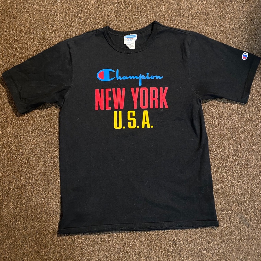 Black short sleeve t-shift